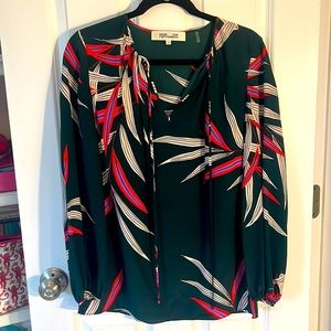 Diane Von Fursrenberg Silk Blouse, size 2